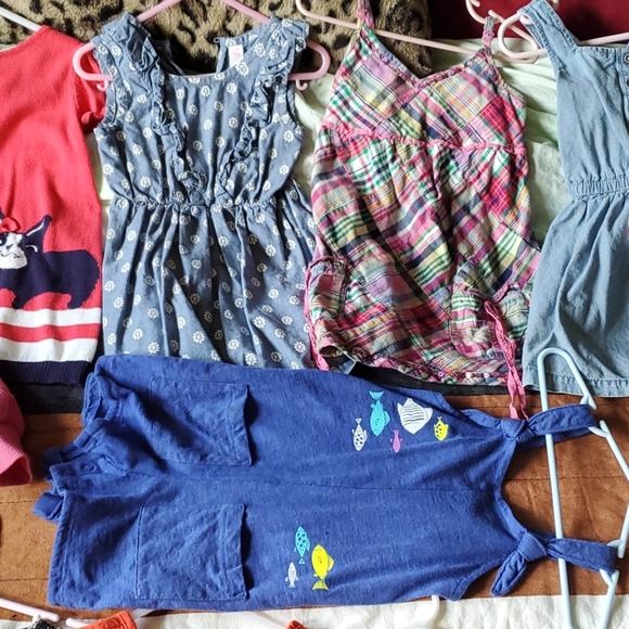 (17 items)girls 2T lot - Picture 4 of 5